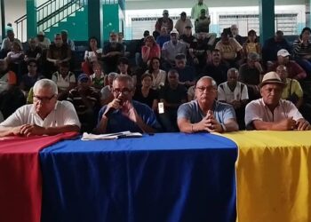 “El salario fue enterrado”: gremio de docentes repudia nuevo decreto presidencial