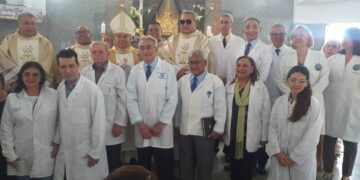 Apostolado de Médicos Católicos «José Gregorio Hernández» presentado al obispo de Trujlllo