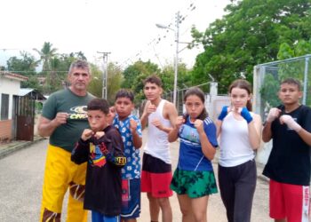 En Cubita forman a los campeones de boxeo