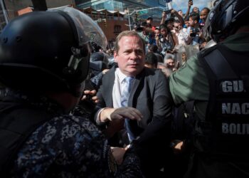 Nuevas detenciones contra políticos en Venezuela acentúan la crisis a dos días de comicios