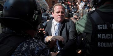 Nuevas detenciones contra políticos en Venezuela acentúan la crisis a dos días de comicios