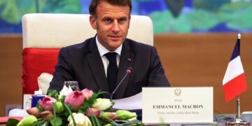 Macron: Trump «se ha dado cuenta» de que Putin «ha mentido» sobre estar listo para la paz
