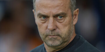 La renovación de Flick, a punto; Szczesny se lo piensa