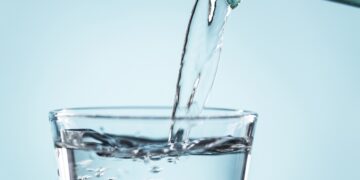 Florida se une a Utah en la prohibición de agregar flúor al agua de los sistemas públicos