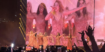Investigan posible exposición masiva a sarampión en concierto de Shakira en Estados Unidos