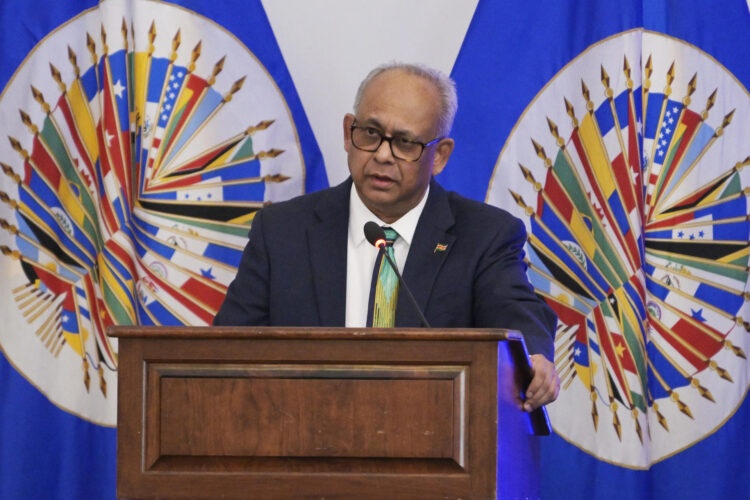 Fotografía de archivo del secretario general de la Organización de los Estados Americanos (OEA), el surinamés Albert Ramdin. EFE/ Lenin Nolly