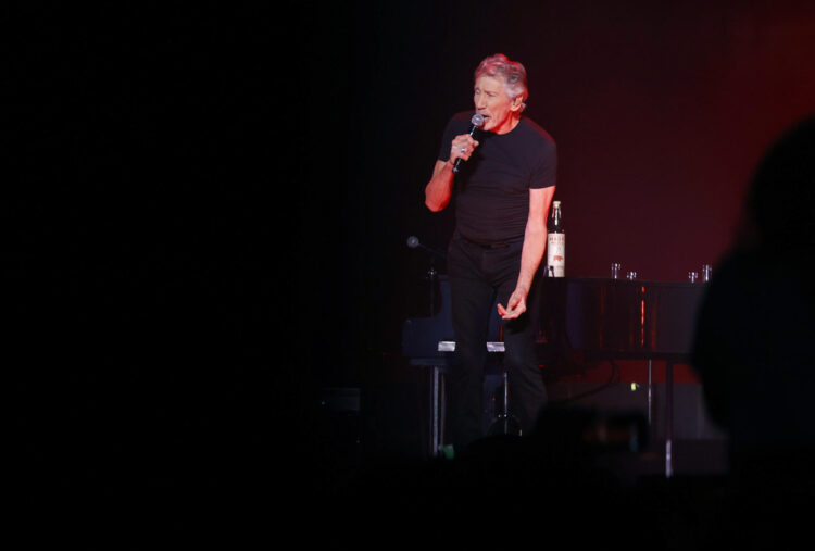 El bajista y vocalista Roger Waters, fundador de Pink Floyd, en un concierto en Bogotá en 2023 EFE/ Archivo/Mauricio Dueñas Castañeda