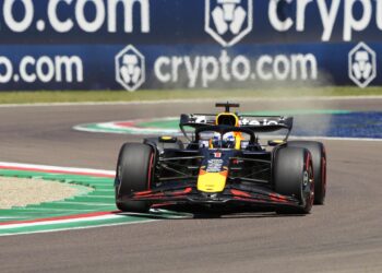 Verstappen contra los McLaren en la prueba más icónica del año