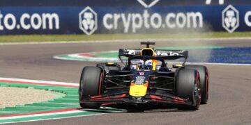Verstappen contra los McLaren en la prueba más icónica del año