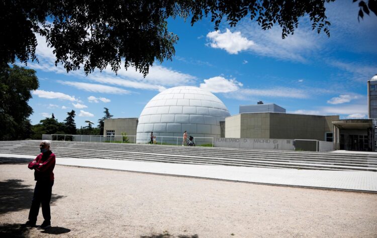 Fotografía de archivo del Planetario de Madrid EFE/David Fernández