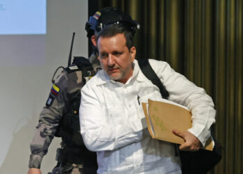 Condenan en Colombia a 20 años de cárcel a exparamilitar ‘Macaco’ por 141 crímenes