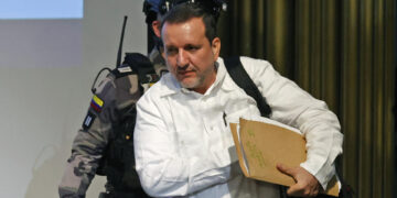 Condenan en Colombia a 20 años de cárcel a exparamilitar ‘Macaco’ por 141 crímenes