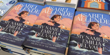 Isabel Allende presenta ‘Emila del Valle’ en Nueva York y reivindica su carácter latino