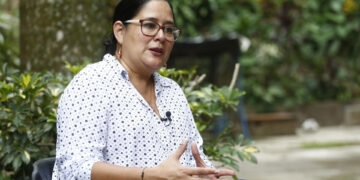 La detención de una activista salvadoreña genera una ola de llamados por su libertad