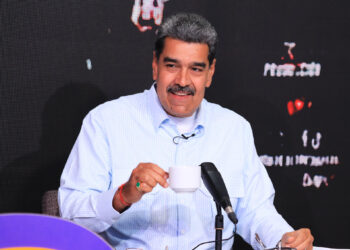 Maduro dice que en Colombia «nadie contesta» llamadas para abordar la violencia fronteriza