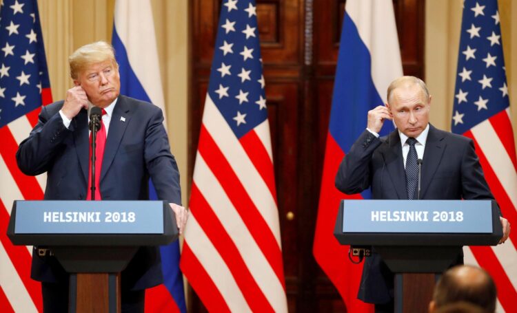 Foto de archivo, del presidente estadounidense, Donald J. Trump (i), y su homólogo ruso, Vladimir Putin (d), EFE/ Anatoly Maltsev
