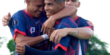 Robert Patino un artillero que inspira a Titanes de Guanare