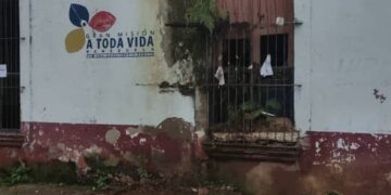 Colapsa fachada de la antigua sede de Sanidad en Boconó 