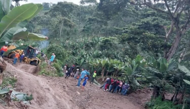 Máquinas en Campo Elías