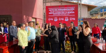 Gioconda Quevedo asumió la presidencia del Clet con un llamado a fortalecer el Estado Comunal: “Menos escritorio y más territorio”