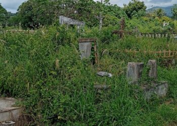 El lado sur del Cementerio de Betijoque sigue lleno de maleza