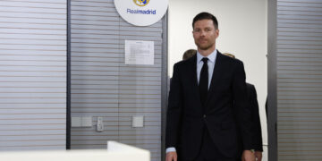 Día 1 de Xabi Alonso: madrugón, reuniones y nuevas ilusiones