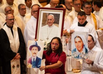 Venezuela celebra el anuncio de canonización de José Gregorio Hernández y Carmen Rendiles