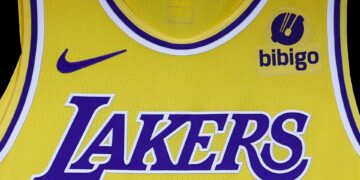 La familia Buss vende los Lakers por 10.000 millones, récord en el deporte estadounidense