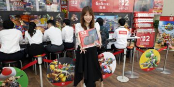 La consola Nintendo Switch 2 llega al mercado en medio de una alta demanda