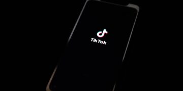Rutinas de cuidado de la piel de las adolescentes en TikTok son perjudiciales