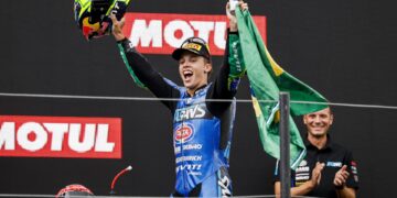 Moreira logra su primera victoria, Canet estrecha diferencias con González