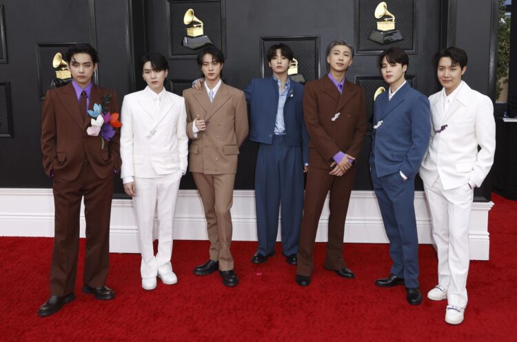 Los integrantes del grupo coreano BTS en 2022. EFE/EPA/DAVID SWANSON