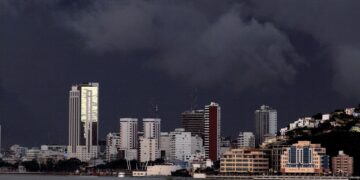 Ascienden a ocho las personas asesinadas en menos de una hora en Guayaquil
