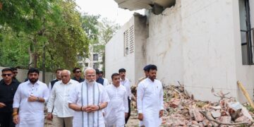 Entre cuerpos y fuego, así escapó el único superviviente del vuelo AI-171 de Air India