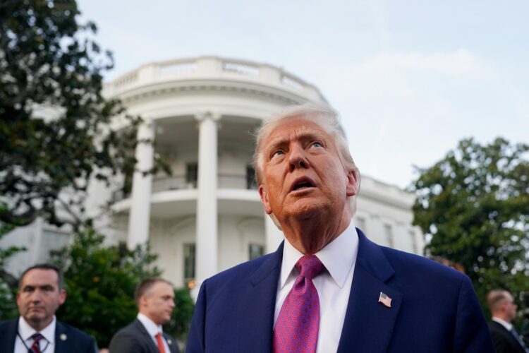 El presidente de Estados Unidos, Donald Trump, el pasado 18 de junio en los jardines de la Casa Blanca, en Washington DC, (EE.UU.). EFE/Alexander Drago/Pool