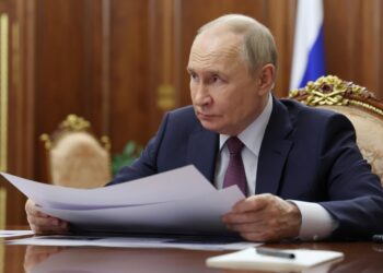 Putin asegura que Irán no ha solicitado a Rusia ayuda contra Israel