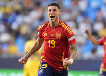 España, un punto para ser primera