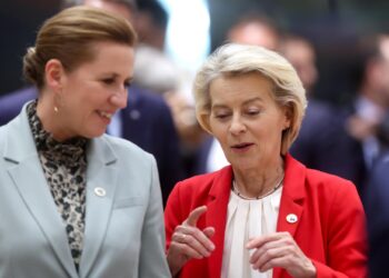 Dinamarca dice que la UE debe tener lista una respuesta si EE.UU. mantiene sus aranceles