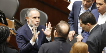 Colombia se enfrasca en una batalla jurídica por decreto de Petro sobre consulta popular