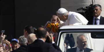 León XIV apela al amor con antídoto contra el egoísmo, las guerras y los feminicidios