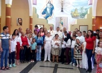 Niños autistas celebraron su primera comunión en la “Inmaculada Concepción” de Motatán