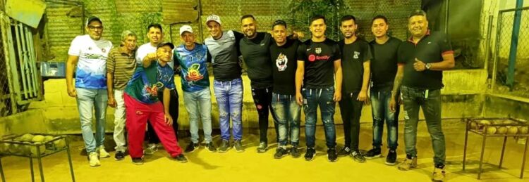 La jornada inaugural comenzó a la 1 de la tarde y los equipos se prepararon para dar lo mejor de sí en la cancha. (Fotos Hablemos de Deporte).