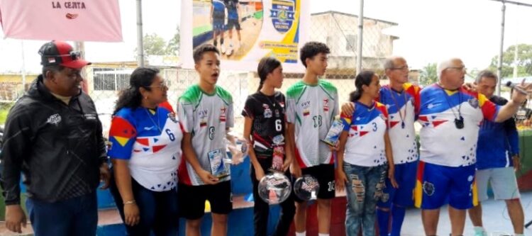 El torneo reúne a 84 niños y niñas en diversas categorías con el objetivo de promover la masificación del voleibol (Fotos Hablemos de Deporte).