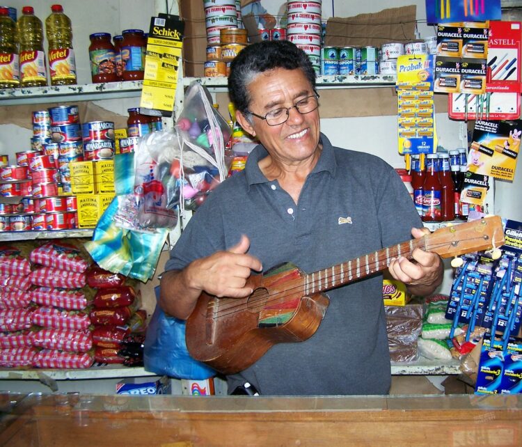 David José León Suarez. "Los Estudiantes del Éxito fue la oportunidad de mostrar un Don que Dios me dio, la música”.