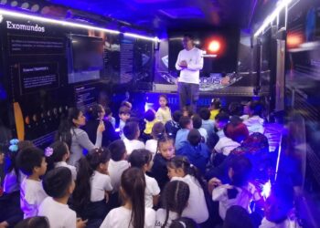 Astrobús visita la Escuela Básica Estadal Coromoto en Mérida