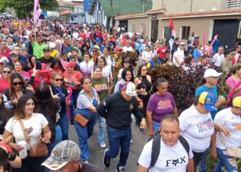 Merideños acompañaron inscripción ante el CNE de los candidatos a alcaldes del GPPSB
