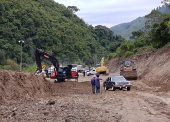 Gobernador de Mérida insta a la calma y a la colaboración ciudadana en tiempos de emergencia