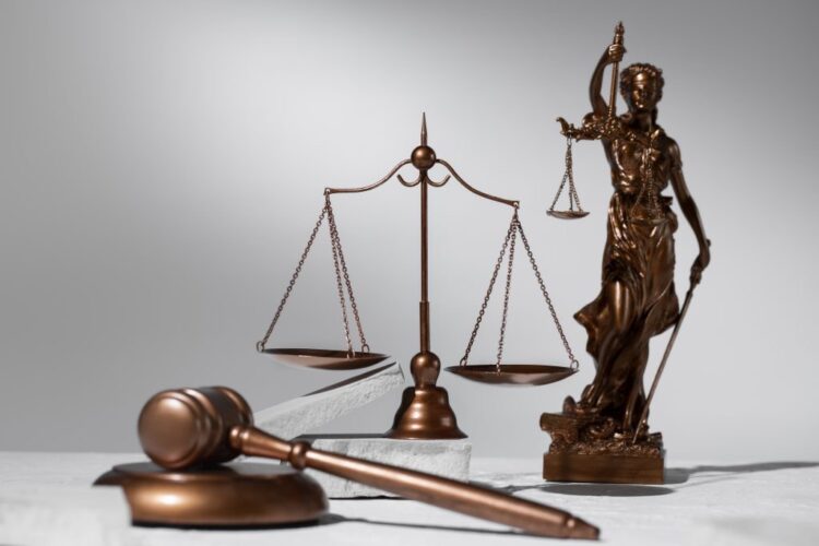 Abogados celebran su día: la adaptabilidad es clave en un entorno legal en constante evolución. 