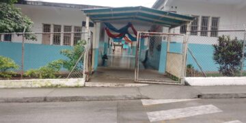 Escuela Dr. Leonardo Ruíz Pineda arriba a sus 62 años de fundación