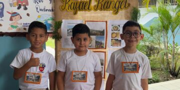 Estudiantes de la U.E. Dr. Leonardo Ruíz Pineda celebran la cultura y gastronomía de Boconó en muestra escolar